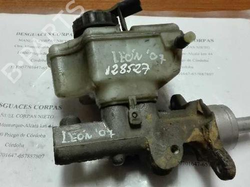 Used Brake master cylinder SEAT LEON (1P1) [2005-2013]  19546541