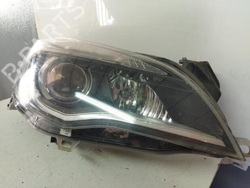 Used Right headlight OPEL ASTRA J Sports Tourer (P10) [2010-2015]  29907182