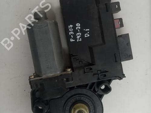 Left front window motor PEUGEOT 307 Break (3E) 2.0 HDI 110 | BP19559627E21 
