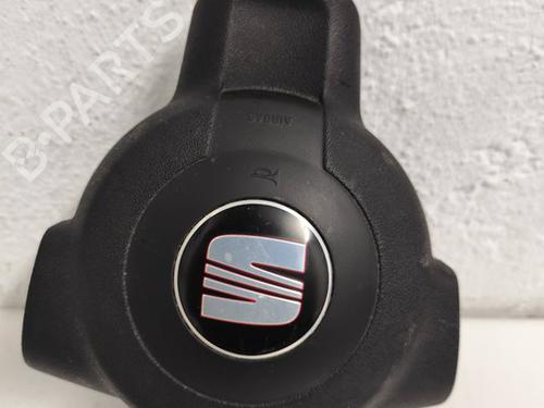 Used Driver airbag SEAT CORDOBA (6L2) 1.4 16V (75 hp) 22190561