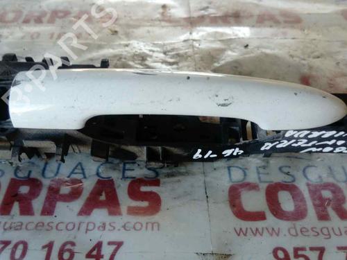 Used Front left exterior door handle RENAULT MEGANE II (BM0/1_, CM0/1_) [2001-2012]  19552190
