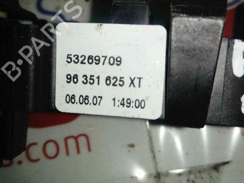 Right front window switch PEUGEOT 307 (3A/C)  | BP29745188I26