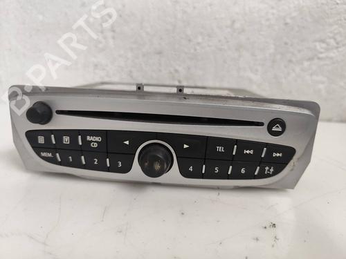 Used Radio RENAULT MEGANE III Hatchback (BZ0/1_, B3_) [2008-2025]  26711422