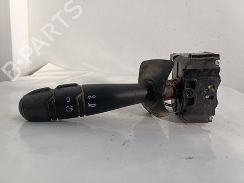 Used Headlight switch RENAULT TRAFIC Van (T_, P_, V_) [1989-2002]  26144256