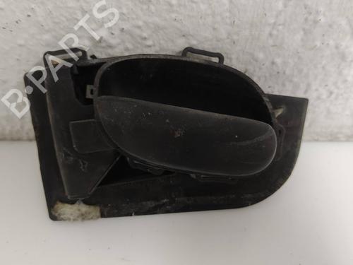 Poignée intérieure avant gauche PEUGEOT 206 Hatchback (2A/C) 1.9 D | BP19661685I13 