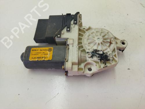 Right rear window motor VW GOLF IV (1J1)  | BP19562615E22 