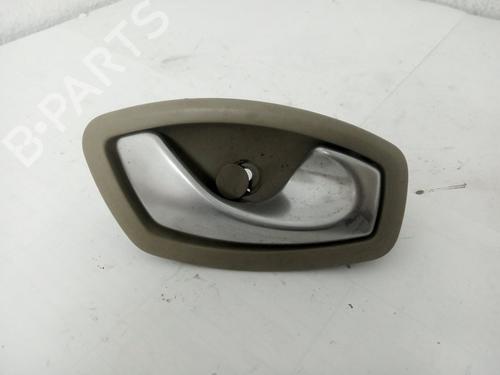 Used Front right interior door handle RENAULT LAGUNA III (BT0/1) [2007-2015]  19563169