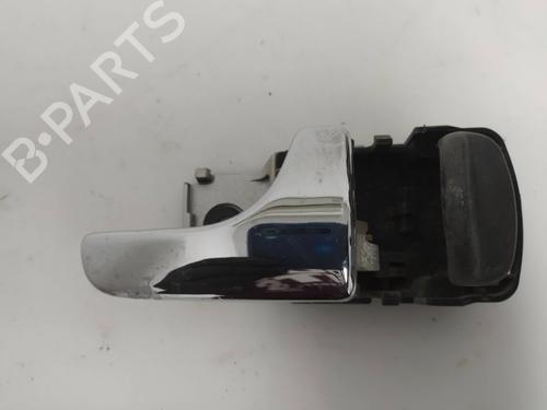 Used Front right interior door handle NISSAN TERRANO II (R20) [1992-2007]  19567781