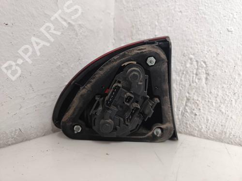 Right taillight SEAT LEON (1M1)  | BP25030152C35 
