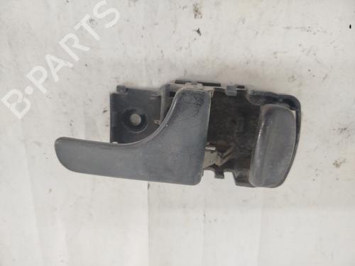 Used Front right interior door handle Front right interior door handle NISSAN TERRANO II (R20) 2.7 TDi 4WD (125 hp) 40467801 40467801