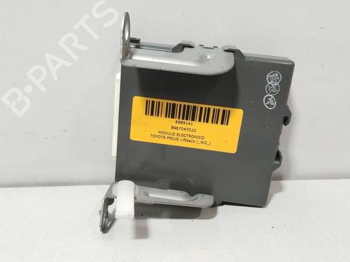 Used Electronic module Electronic module TOYOTA PRIUS Liftback (_W2_) 1.5 Hybrid (NHW20_, NHW20R) (112 hp) 40080018 40080018