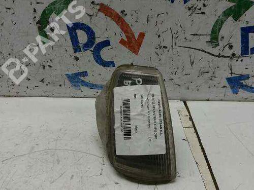 Used Right front indicator VW POLO CLASSIC (86C, 80) [1985-1994]  5232647