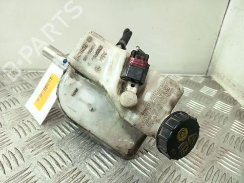 Used Brake master cylinder Brake master cylinder 37589920 37589920