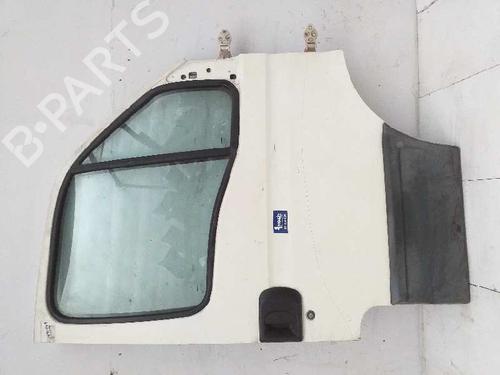 Used Right front door IVECO DAILY III Platform/Chassis 35 S 13,35 C 13 (125 hp) 30589507