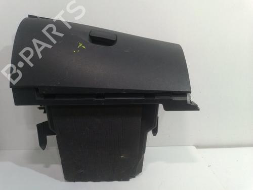 glove-box-renault-megane-iii-hatchback-bz01_-b3_-681080020r-2008-11800234 main image