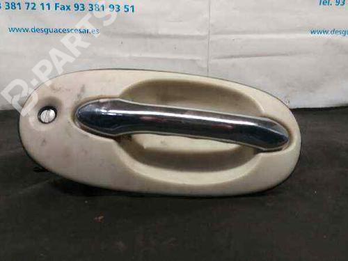Used Front left exterior door handle KIA CARNIVAL I (UP) [1998-2001]  6995086