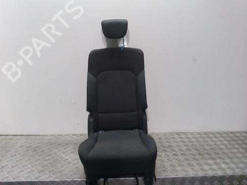 rear-seat-kia-carens-iv-2013-11091004 main image