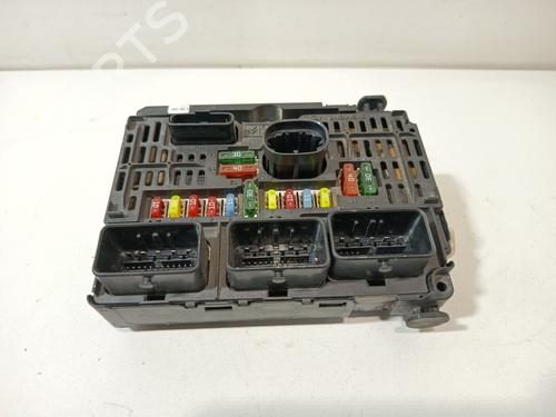 Used Fuse box Fuse box CITROËN C4 I (LC_) 1.6 HDi (90 hp) 34520462 34520462