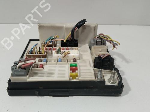 Used Fuse box RENAULT GRAND SCÉNIC II (JM0/1_) [2004-2009]  28193601