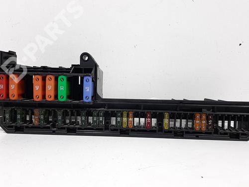 Used Fuse box BMW 5 (E60) 525 d (197 hp) 7560231