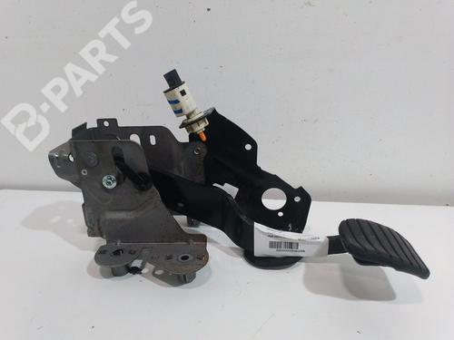 Used Break pedal RENAULT MEGANE III Hatchback (BZ0/1_, B3_) [2008-2025]  10169837