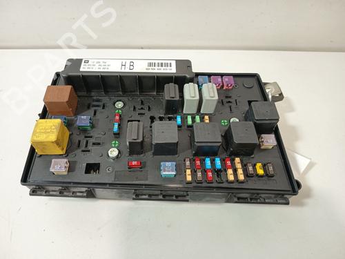 Used Fuse box Fuse box OPEL ASTRA H GTC (A04) 1.7 CDTi (L08) (101 hp) 34477019 34477019
