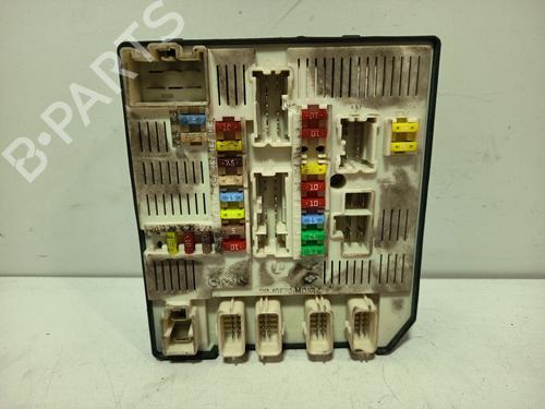 Used Fuse box Fuse box 37461409 37461409