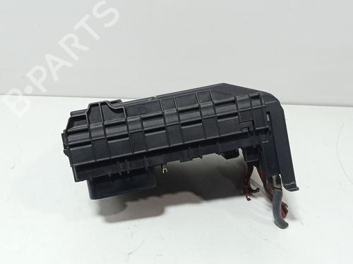 Fuse box VW PASSAT B7 (362) 1.6 TDI | BP38924980E1 - Image 4