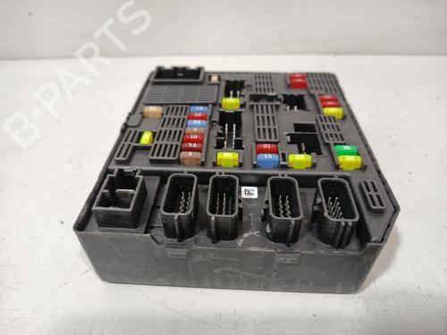 Used Fuse box RENAULT GRAND SCÉNIC III (JZ0/1_) 1.9 dCi (JZ0J, JZ0N, JZ1K, JZ1S) (131 hp) 32325870
