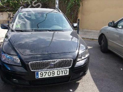 VOLVO V50 (545) 684712