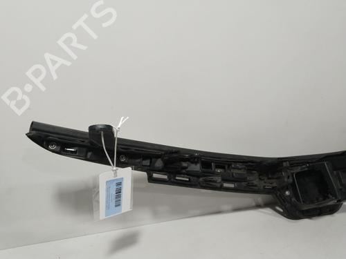 Grille TOYOTA COROLLA Saloon (_E21_) 1.8 VVTi Hybrid (ZWE211, MZEA12) | BP29639482C40 