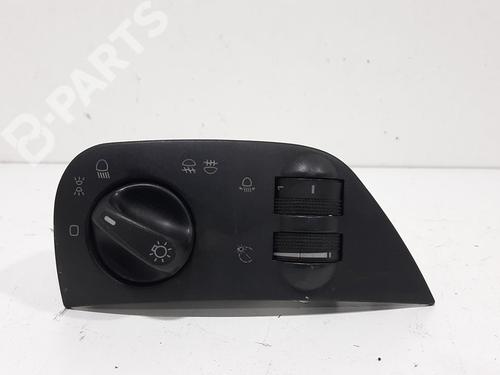 Used Headlight switch SEAT CORDOBA (6K1, 6K2) [1993-2002]  8184835
