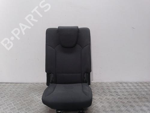 rear-seat-kia-carens-iv-2013-11091003 main image