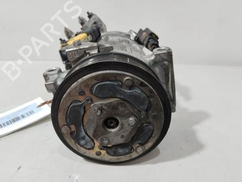 Used AC compressor AC compressor PEUGEOT 2008 II (UD_, US_, UY_, UJ_, UR_, UC_) 1.2 PureTech 100 (USHNK) (101 hp) 30594611 30594611
