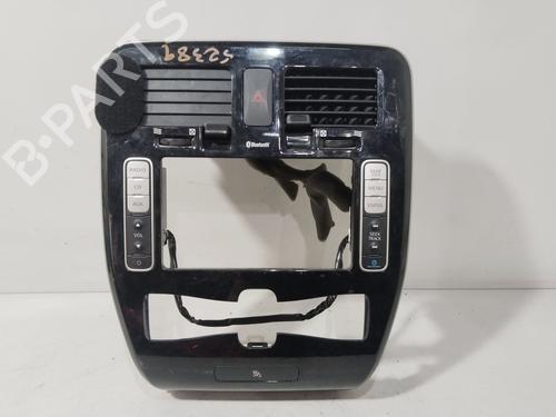 air-vent-nissan-leaf-ze0-2010-2011-2012-2013-2014-2015-2016-2017-35949510 main image