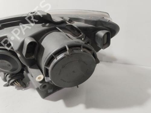 Right headlight VW GOLF PLUS V (5M1, 521) 1.6 TDI | BP31307978C29