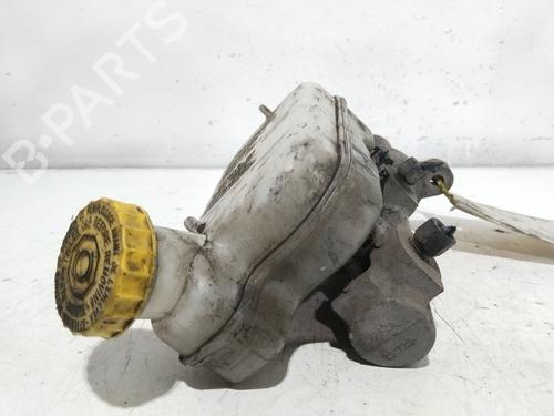 Used Brake master cylinder Brake master cylinder CHRYSLER VOYAGER IV (RG, RS) 2.5 CRD (141 hp) 5197994 5197994