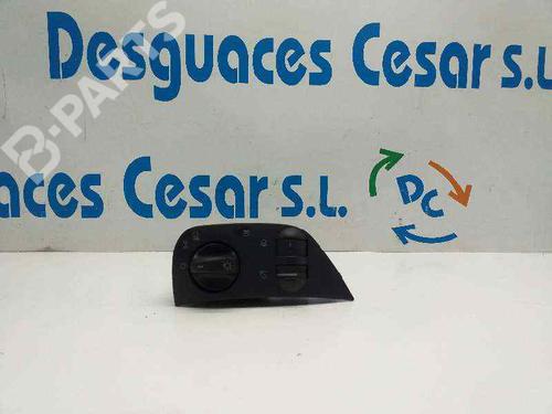 Used Headlight switch SEAT IBIZA II (6K1) [1993-2002]  5192513
