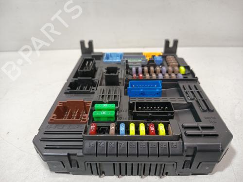 Fuse box CITROËN C3 III (SX) 1.2 VTi 82 | BP32325884E1
