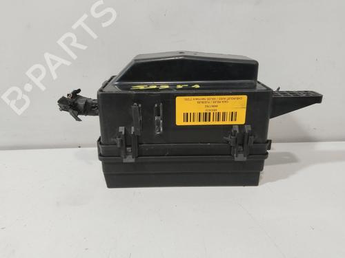 Used Fuse box Fuse box 37997128 37997128