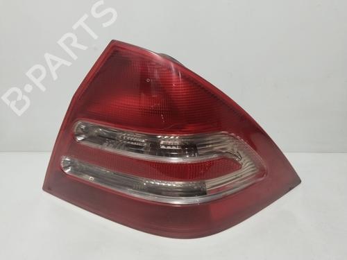 Used Right taillight Right taillight MERCEDES-BENZ C-CLASS (W203) C 200 Kompressor (203.045) (163 hp) 31538441 31538441
