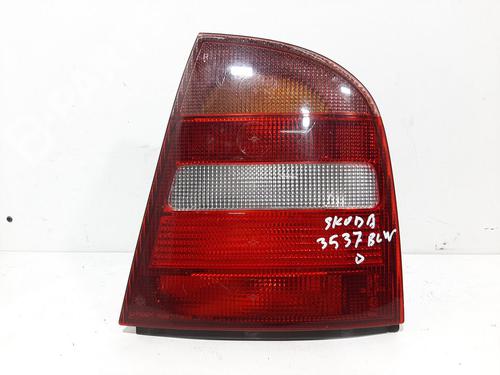 Used Right taillight SKODA OCTAVIA I (1U2) [1996-2010]  6777747