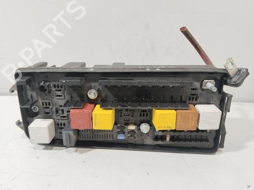 Used Fuse box Fuse box 36889346 36889346
