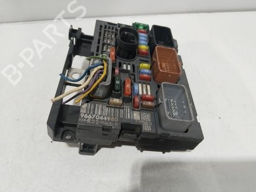 Fuse box PEUGEOT 407 SW (6E_, 6D_)  | BP16994032E1 