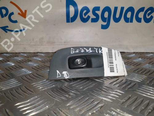 Used Right front window switch Right front window switch RENAULT MEGANE I Classic (LA0/1_) [1996-2008] 5199298 5199298
