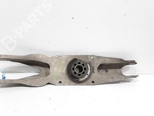 Left rear suspension arm MERCEDES-BENZ GLA-CLASS (X156) GLA 220 d (156.903) A1563300500