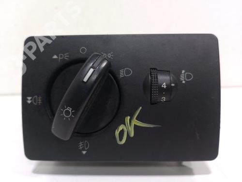 Used Headlight switch FORD TOURNEO CONNECT [2002-2013]  9558174