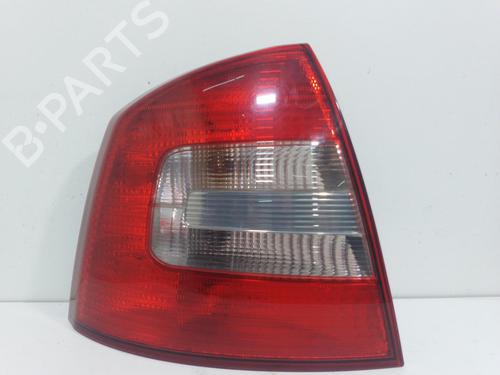 Used Left taillight SKODA OCTAVIA II (1Z3) [2004-2013]  9457052