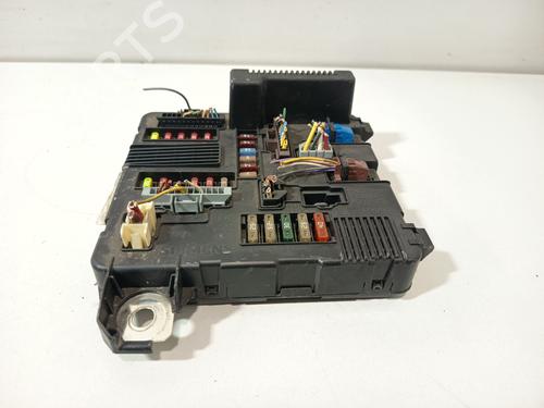 Used Fuse box Fuse box RENAULT GRAND SCÉNIC II (JM0/1_) 1.9 dCi (JM15) (110 hp) 34538526 34538526