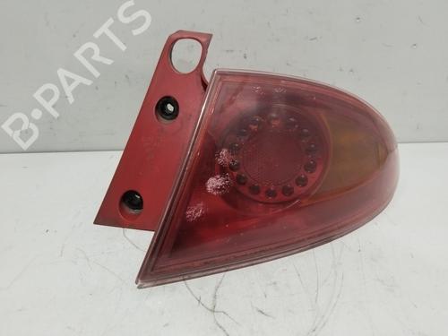 Used Right taillight Right taillight 21663107 21663107